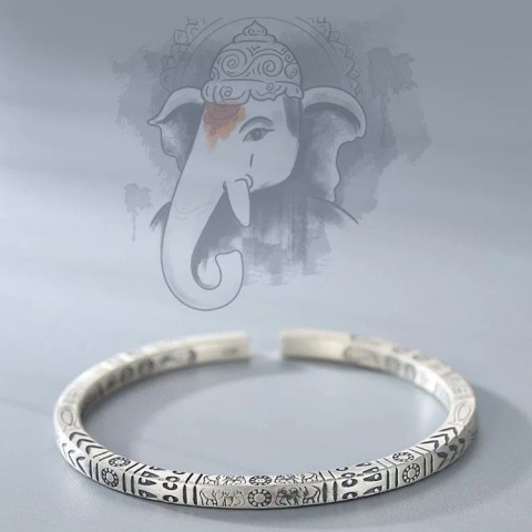 gelang totem antik