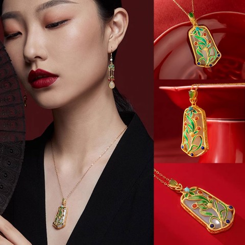 Kalung Liontin Giok Hetian