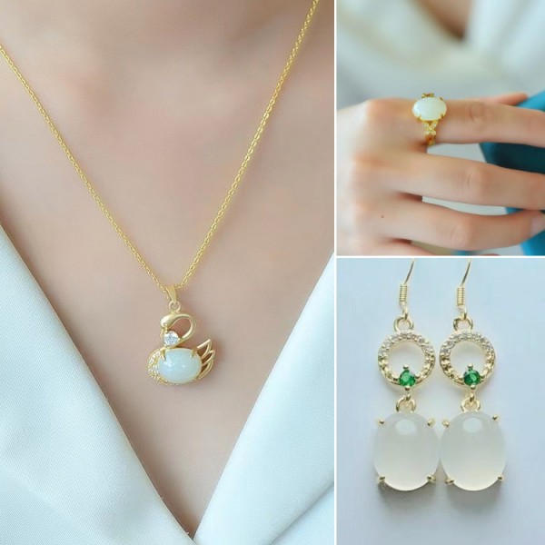 Set Perhiasan Cygnet White Chalcedony..